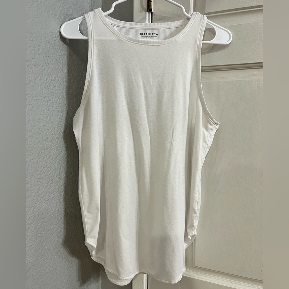 Athleta attractive and functional tank top